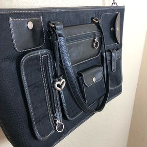 Brighton large leather brief case with strap